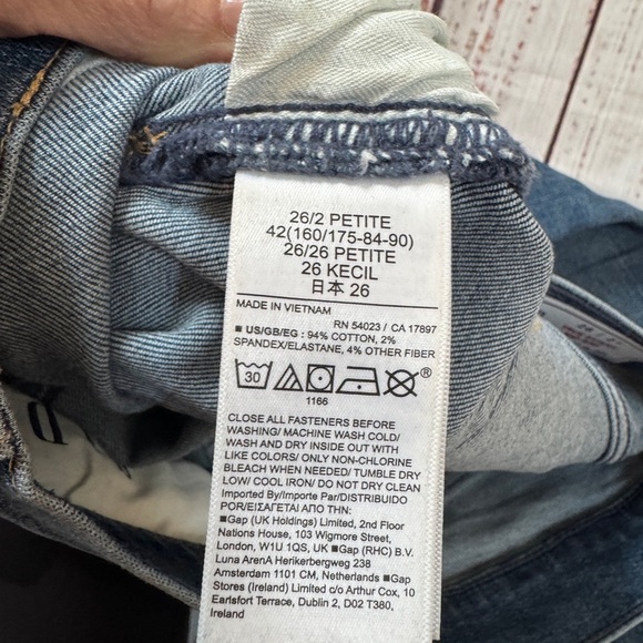 GAP True Skinny Mid Rise Jeans • Size 26/2P • Medium Blue Denim - Picture 4 of 7